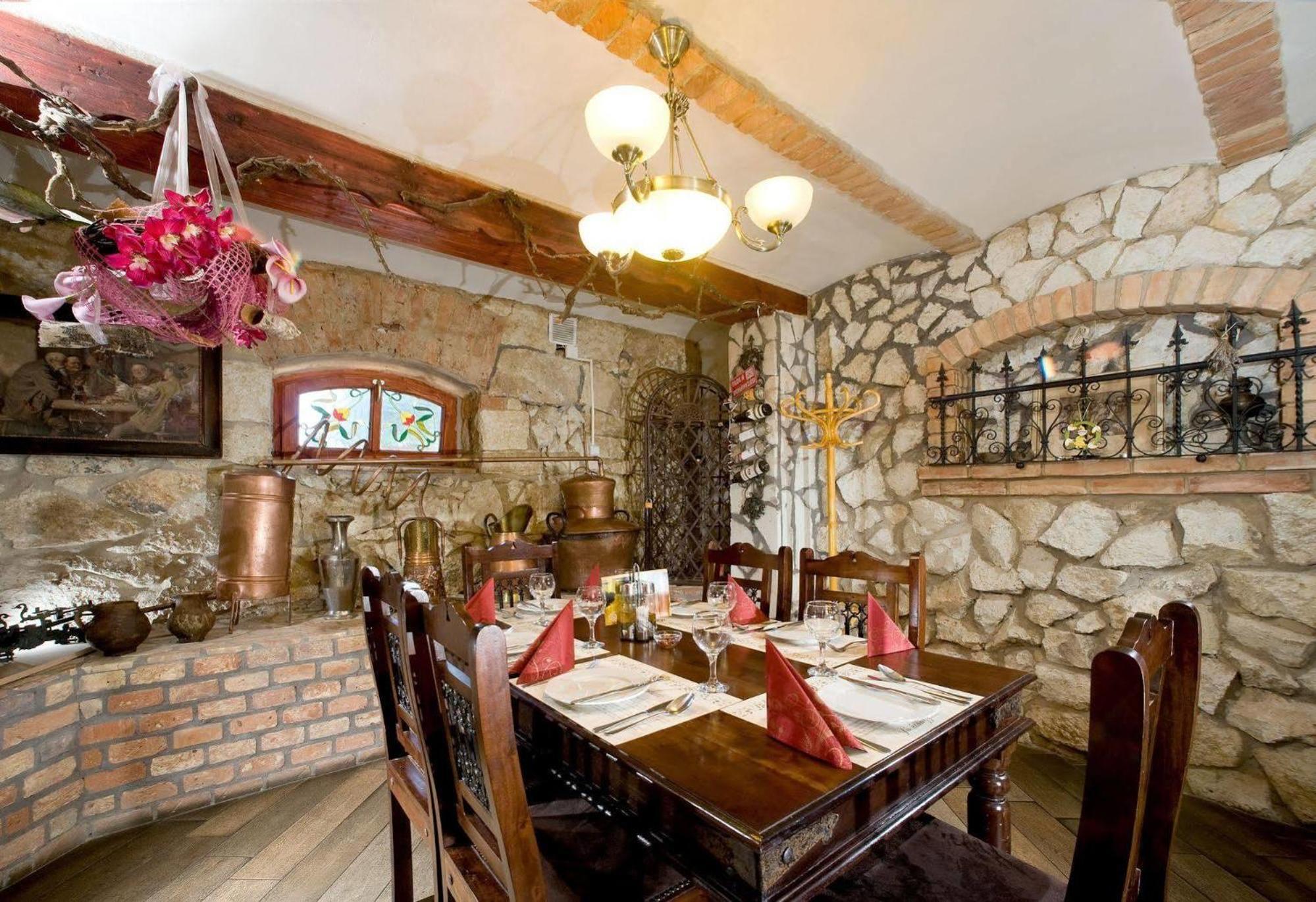 Castle Wellness Resort Sosto Nyíregyháza Buitenkant foto