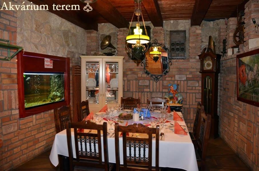 Castle Wellness Resort Sosto Nyíregyháza Buitenkant foto